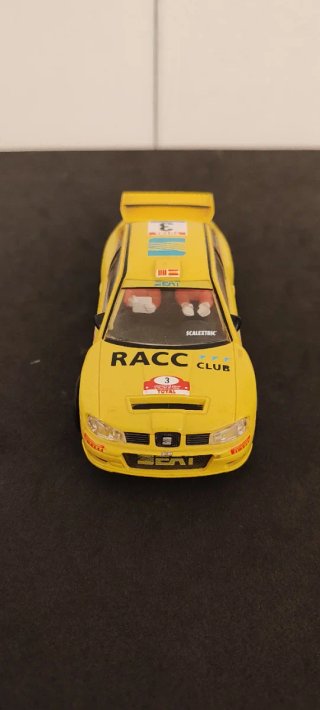 Scalextric Seat Ibiza Amarillo RACC Club