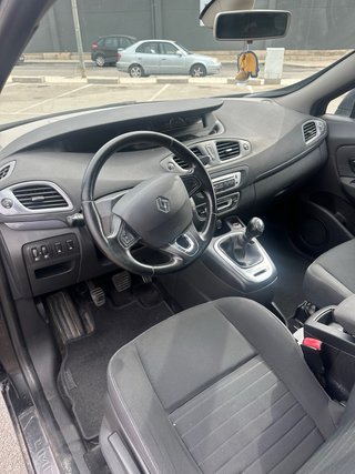 Renault Grand Scenic 2016