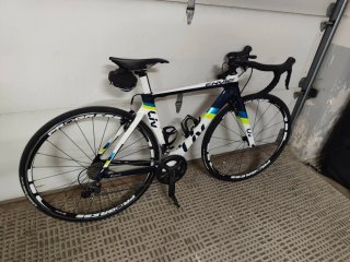 LIV ENVIÉ Carbono Talla XS