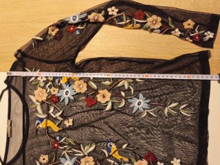 Camiseta Zara Malla Bordada Flores