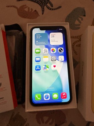 iPhone 11 Amarillo para piezas