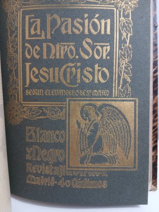 Antiguo álbum artístico de la revista blanco y neg