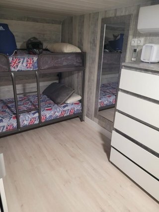 Caravana fija en camping El Pla de mar en Malgrat