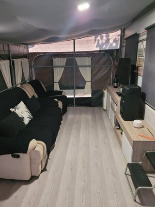 Caravana fija en camping El Pla de mar en Malgrat