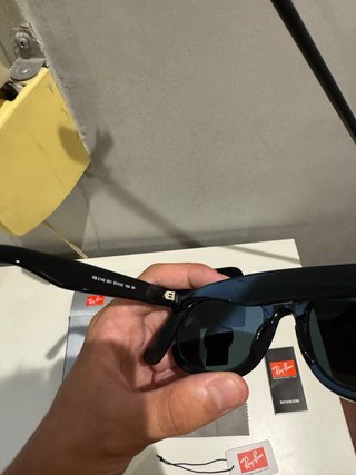 Gafas de sol negras