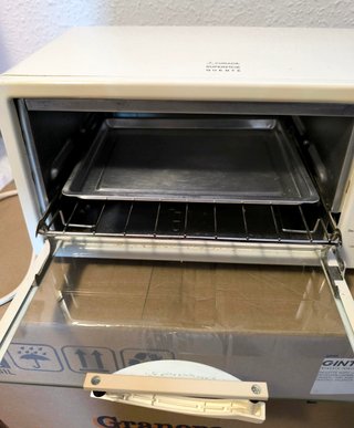 Horno Eléctrico Britania 9L 1300W