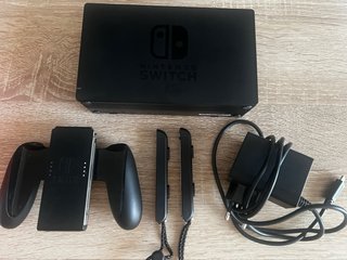 Nintendo Switch OLED + funda de regalo