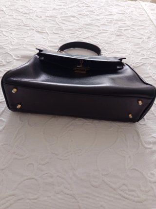 Bolso de piel negro