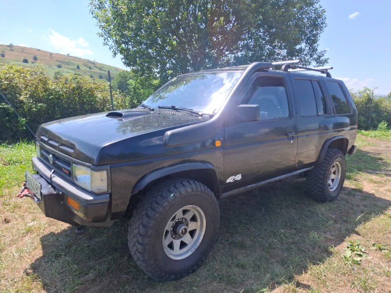 Nissan Terrano 1 1992 - foto 1