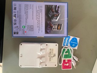 Consola Retro Portátil R36S Blanca