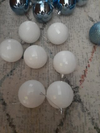 Bolas de Navidad Azules y Blancas