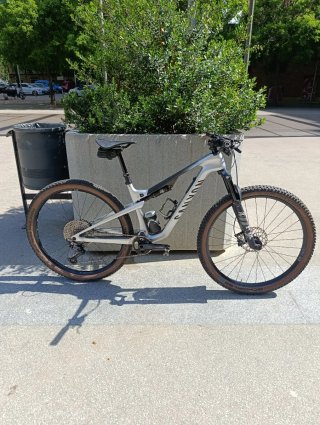 Canyon Lux Trail CF6 año 2024