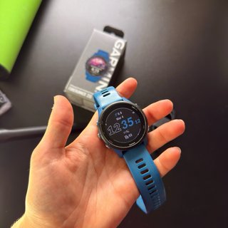 Garmin Forerunner 255 Azul Edición Especial
