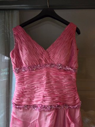 Vestido fiesta/madrina rosa drapeado