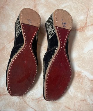 Zapatos artesanales de la India