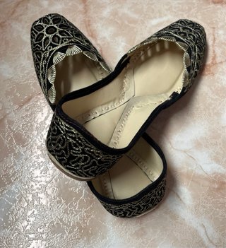 Zapatos artesanales de la India