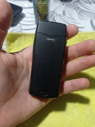 Nokia 8210 Grigio/Nero funzionale