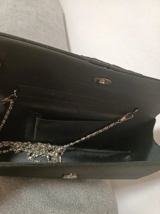 Bolso de fiesta negro con pedrería