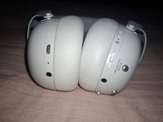 Auriculares Korg NC-Q1 Negros y Dorados