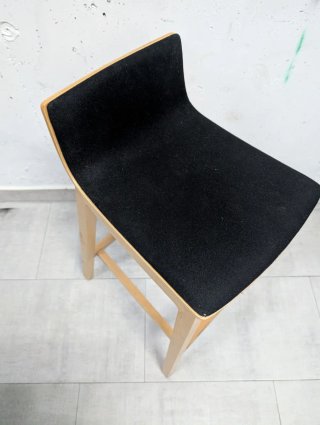 Banqueta estilo escandinavo
