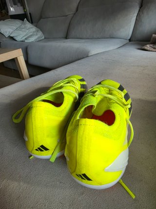 Zapatillas Adidas Fútbol Amarillas y Azules
