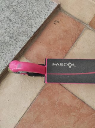 Patinete rosa FASCAL con correa