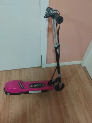 Patinete eléctrico infantil rosa
