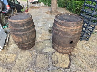 2 Barriles de vino de madera