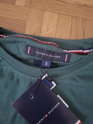 Camiseta Tommy Hilfiger Verde y azul clarito