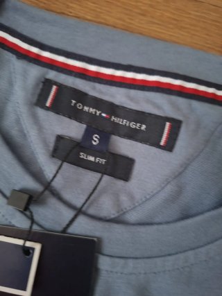 Camiseta Tommy Hilfiger Verde y azul clarito