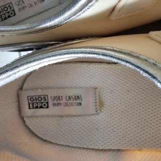 Zapatillas Mary Jane beige y malla