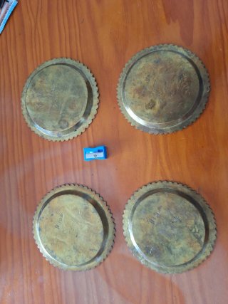 Juego de 4 posavasos de latón. Antiguos. Marruecos