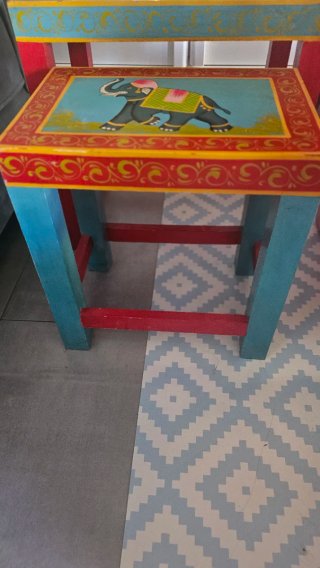 Mesitas nido de madera pintadas a mano