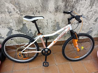 Bicicleta Decathlon 5.0 Bianca