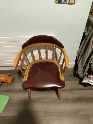 Diván de piel marrón. (170). ( Precio web 270) Sil