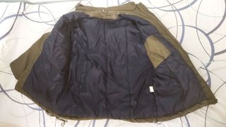 Parka o abrigo estilo militar