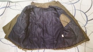 Parka o abrigo estilo militar