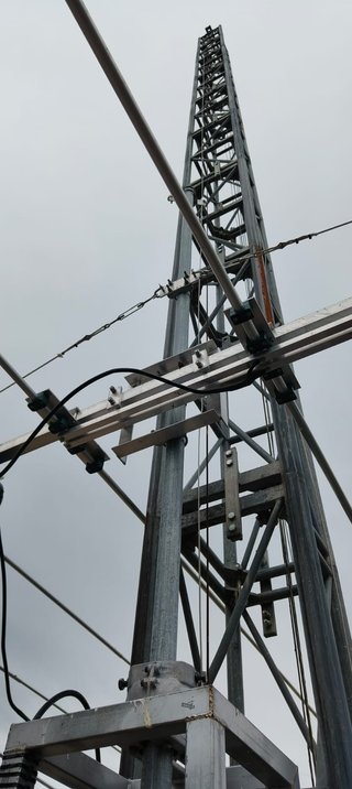 Antena Yagi 11 elementos 10-15-20