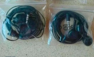 Auriculares LG Negros