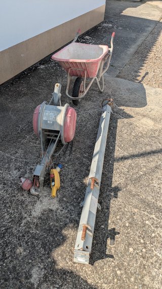 Maquinillo elevación obra