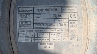 Maquinillo elevación obra