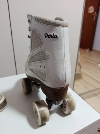 Patines blancos de ruedas