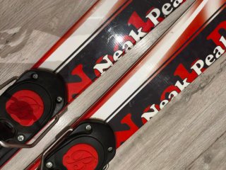 Snowblades Neak Peak
