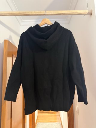 Sudadera Zara Negra con Capucha