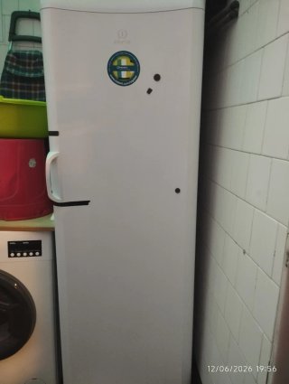 Nevera completa Indesit
