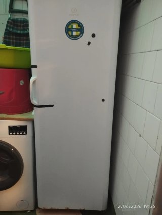 Nevera completa Indesit