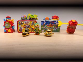 Colección Superthings