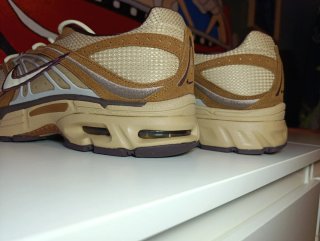 Nike Air Max Moto 2K Beige/Marrón T47'5