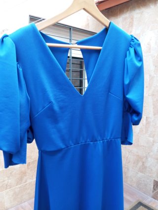 Bonito vestido de romera o flamenca azul