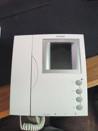 Telefonillo a color Fermax 3290 y placa 3385